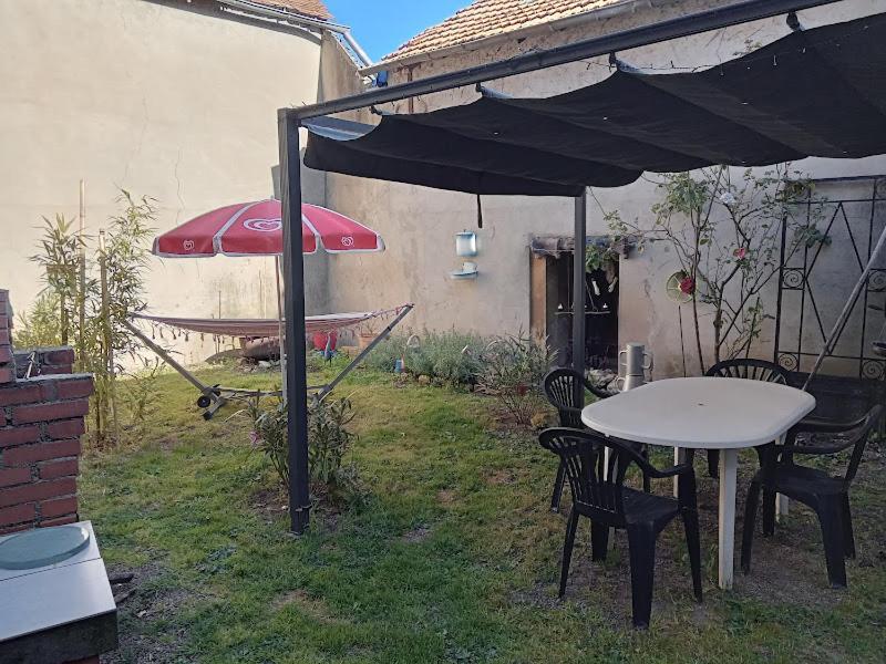Appartement Le Labyrinthe Du Peintre Bransat Zewnętrze zdjęcie